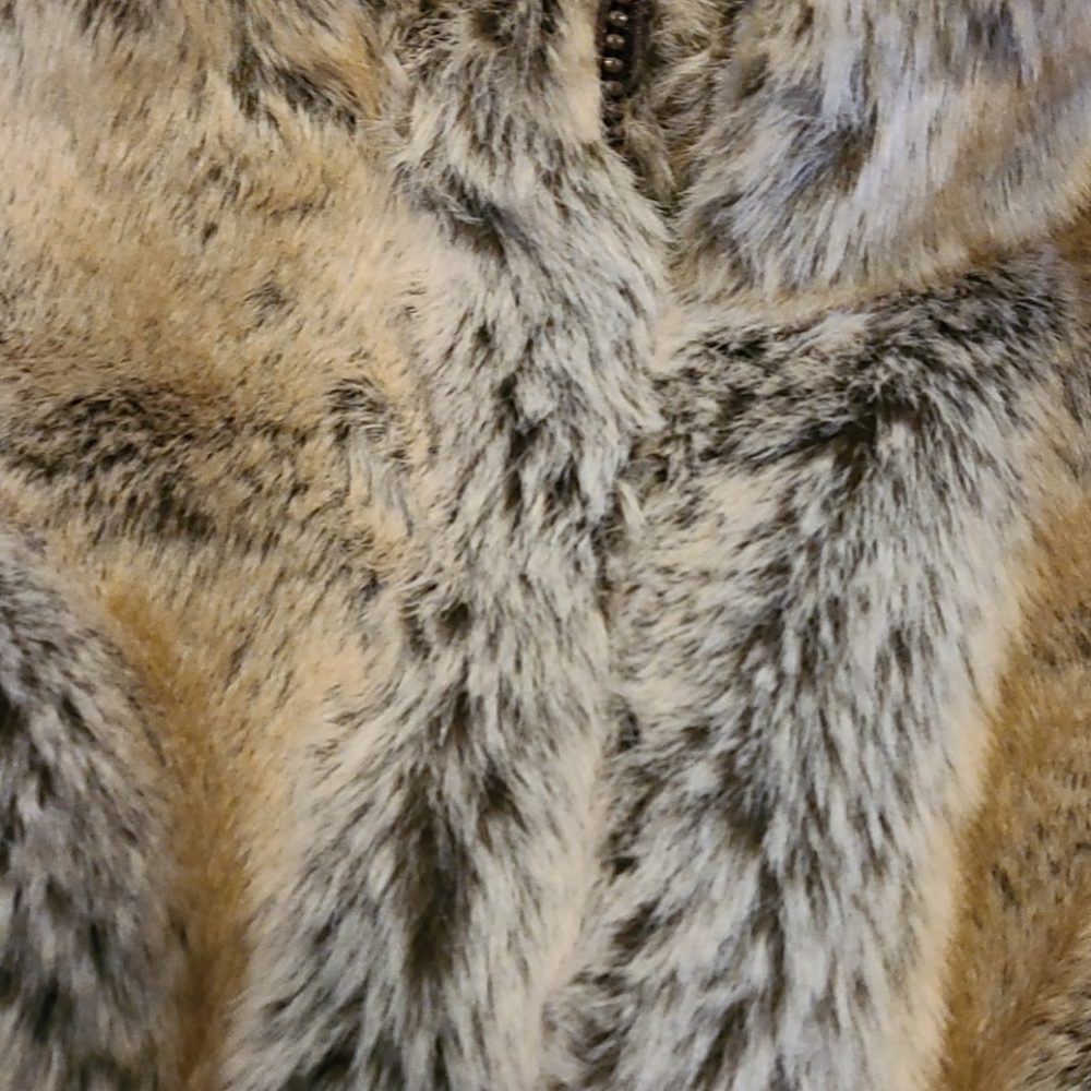 Vest - Picture 3 of 3